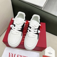 Valentino Sneakers